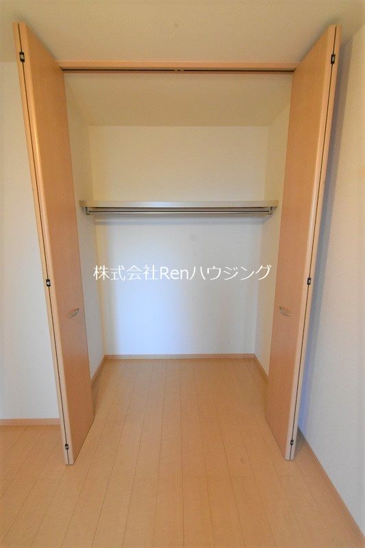 コスモセゾンⅡ 洋室収納
